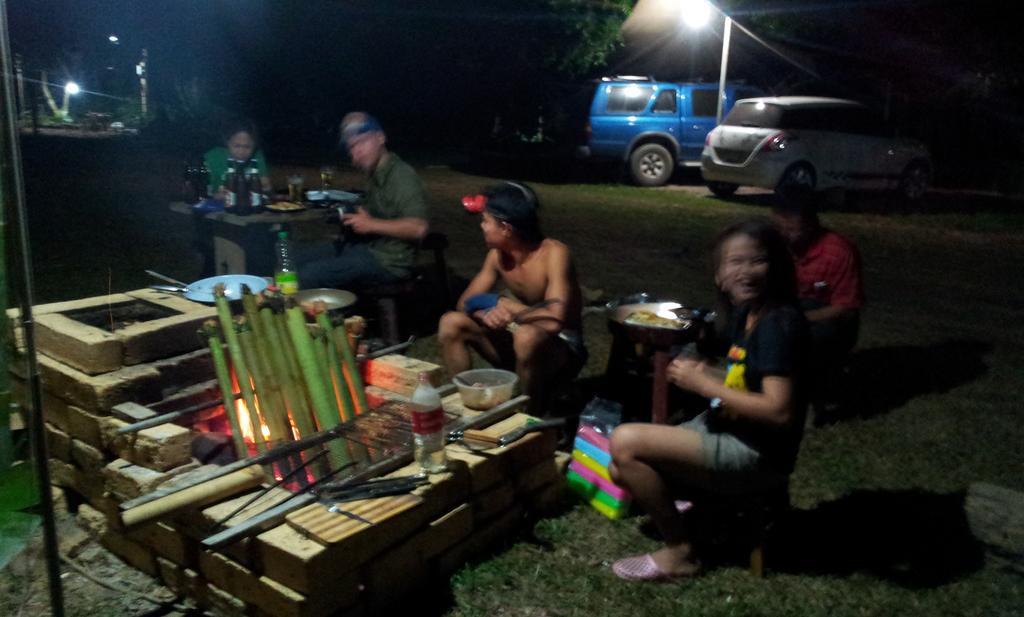 Baandin Chiewlarn Hotel Ban Tha Khun Exterior photo