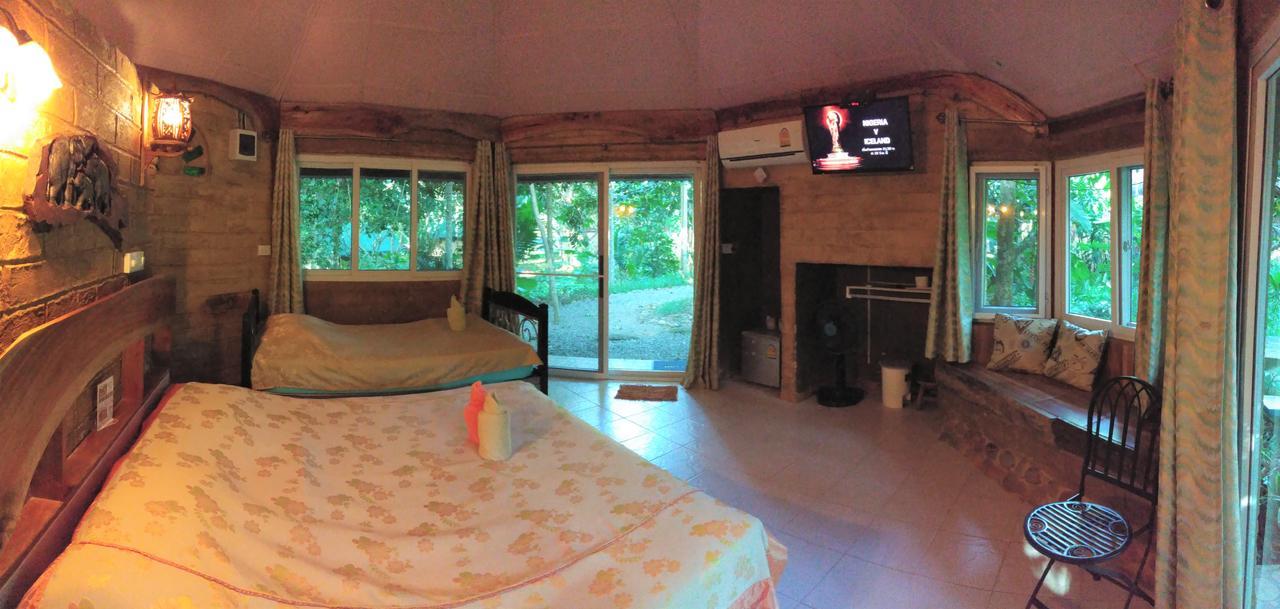 Baandin Chiewlarn Hotel Ban Tha Khun Exterior photo