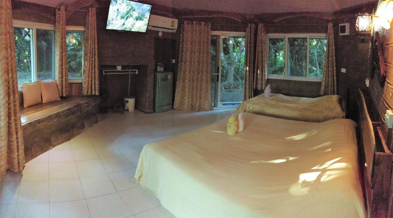 Baandin Chiewlarn Hotel Ban Tha Khun Exterior photo