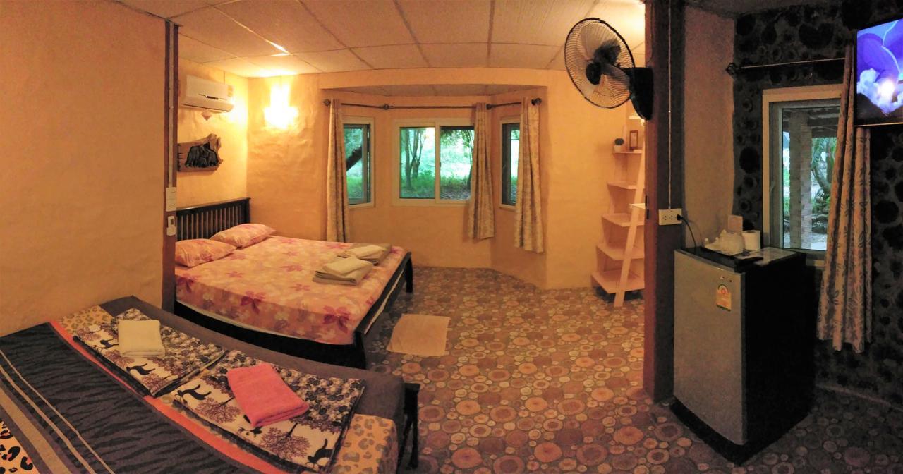 Baandin Chiewlarn Hotel Ban Tha Khun Exterior photo